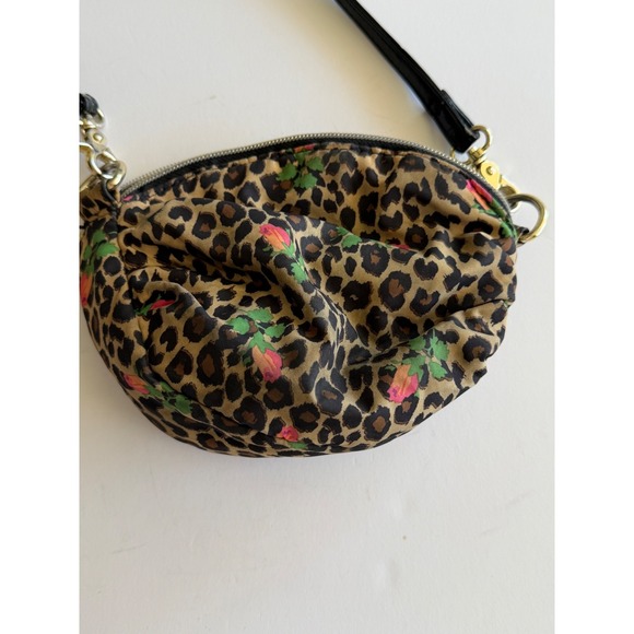 Betsey Johnson Leopard Rose Print Crossbody Bag Gold Logo Plate Floral Animal - Picture 5 of 7